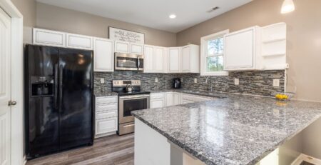 6 Common Myths About Granite Countertops Debunked